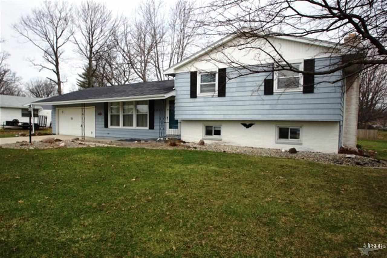 1027 Moeller Road New Haven, IN 46774 - Photo 1 of 24 Gallery Image 1