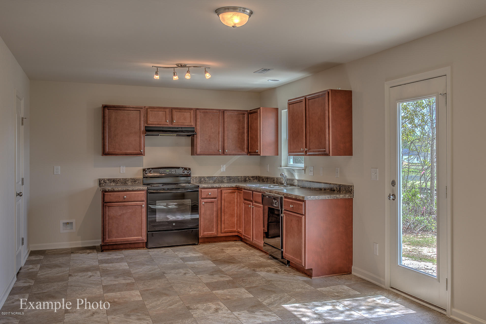 1450 Round Ridge Road Southeast Bolivia, NC 28422 - Photo 6 of 31 1459 Judith-9