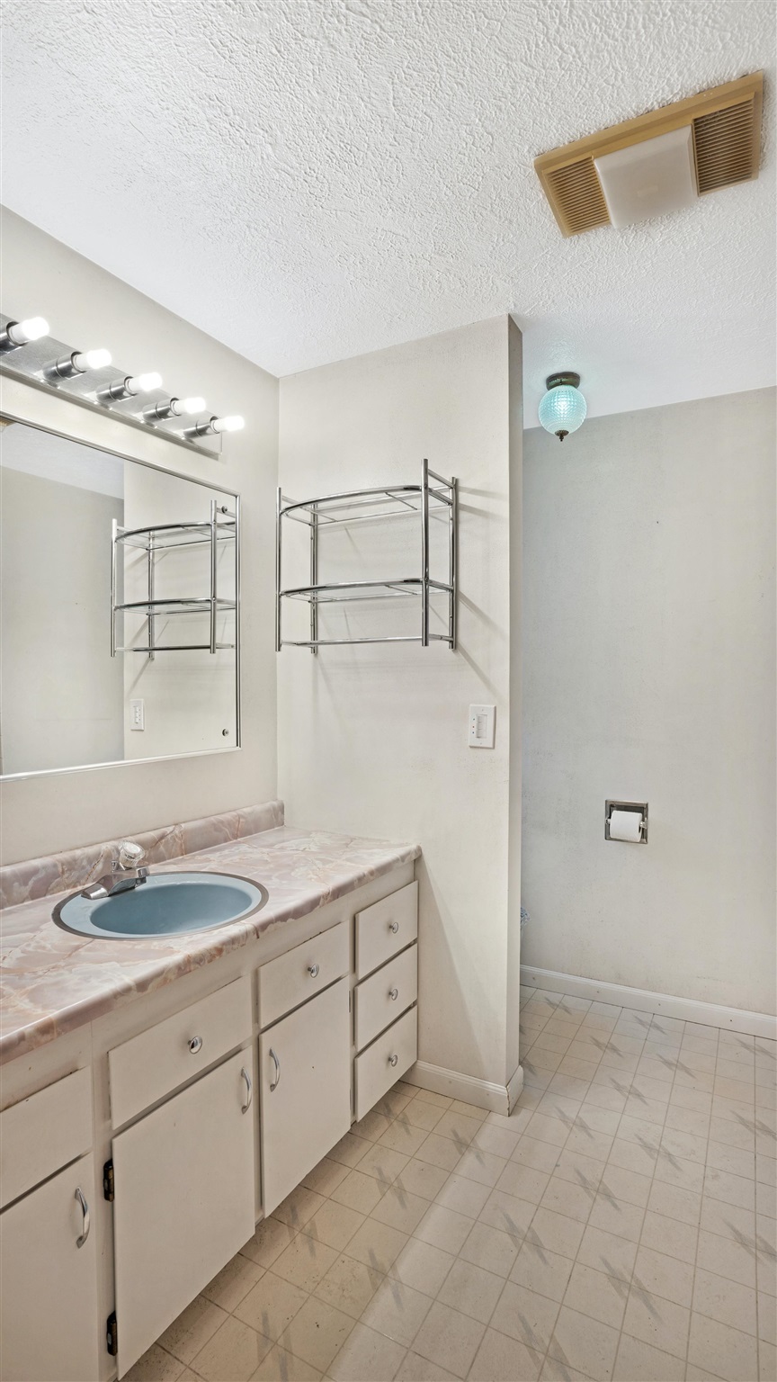 2107 South Bolivar Road Spokane Valley, WA 99037 - Photo 12 of 13 Gallery Image 12