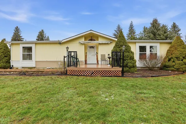 $390,000 | 401 East Poplar, Tekoa, WA 99033