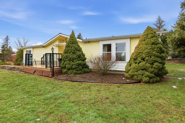 $390,000 | 401 East Poplar, Tekoa, WA 99033