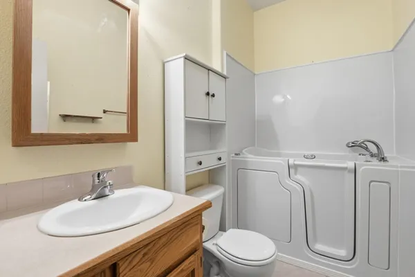 $390,000 | 401 East Poplar, Tekoa, WA 99033