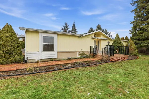 $390,000 | 401 East Poplar, Tekoa, WA 99033