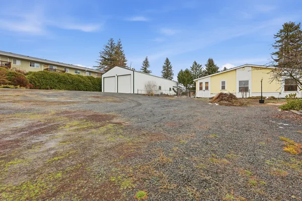$390,000 | 401 East Poplar, Tekoa, WA 99033