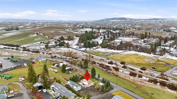 $390,000 | 401 East Poplar, Tekoa, WA 99033