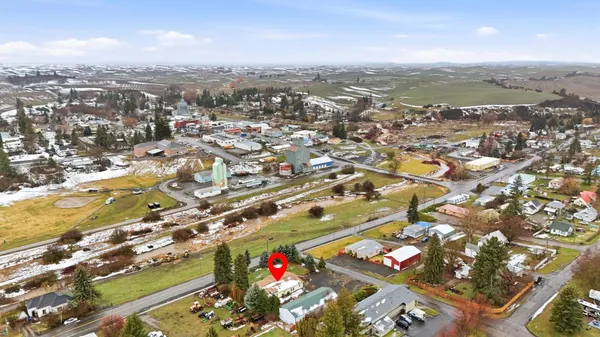 $390,000 | 401 East Poplar, Tekoa, WA 99033