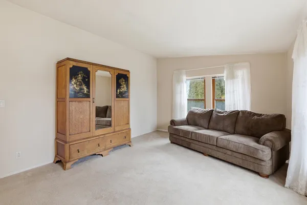$390,000 | 401 East Poplar, Tekoa, WA 99033
