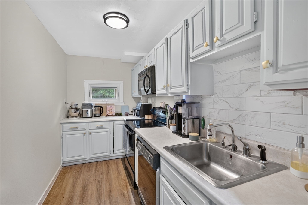 16 Svenson Avenue, Unit 1 Worcester, MA 01607 - Photo 8 of 30 Gallery Image 8
