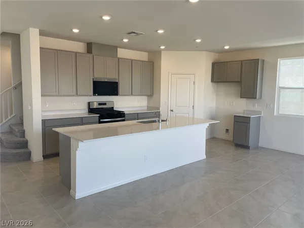 $2,850 | 10806 River Jct Avenue, Las Vegas, NV 89166