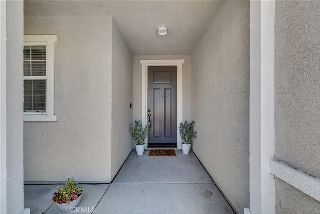21065 Old Cedar Court Riverside, CA 92507 - Photo 4 of 30