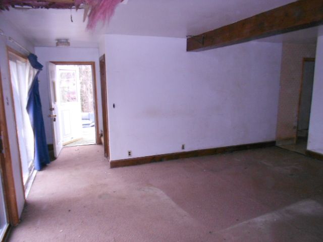 7227 Beard Road North Street, MI 48049 - Photo 3 of 12 31095108-2.JPG