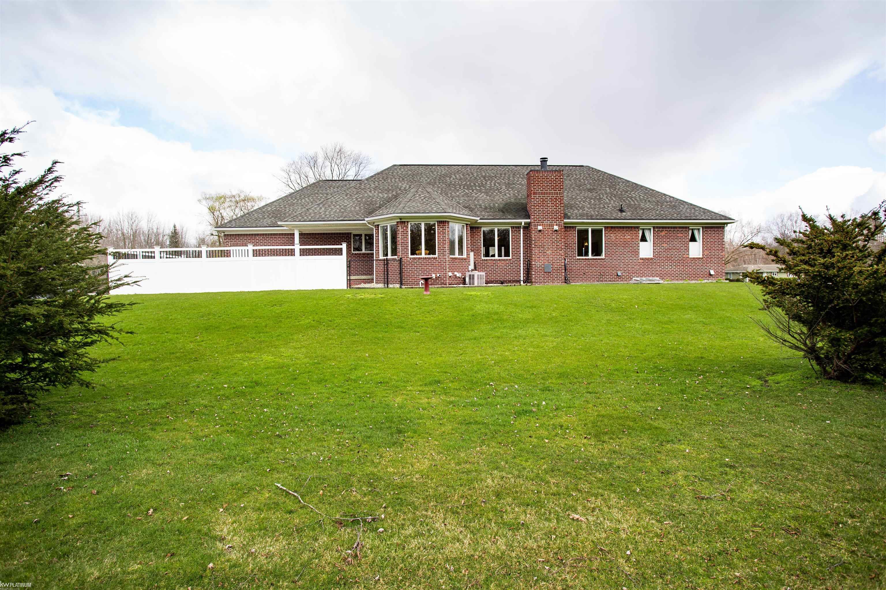 6431 Genaw Road Algonac, MI 48001 - Photo 45 of 65 50137941-8f0c3acb-931e-4284-974f-941843958949.JPG