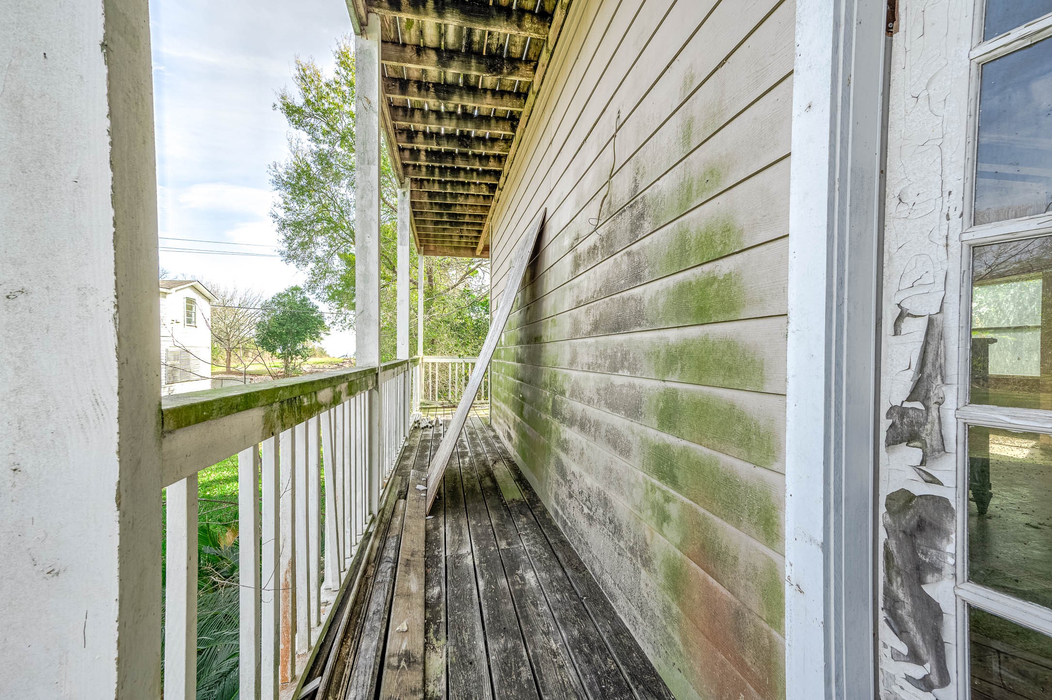 9898 Tri City Beach Road Baytown, TX 77523 - Photo 8 of 41