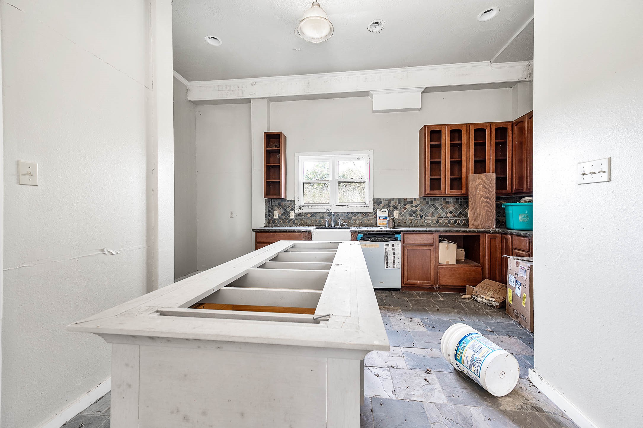 9898 Tri City Beach Road Baytown, TX 77523 - Photo 10 of 41