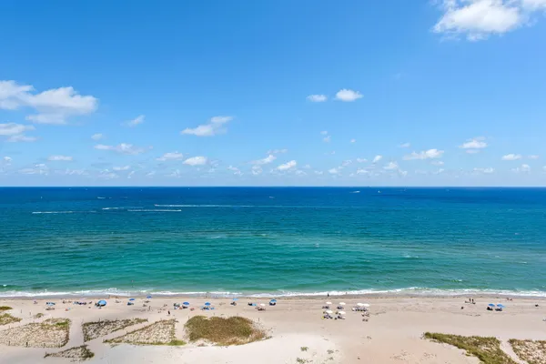 $14,950 | 900 North Ocean Boulevard, Unit 1404, Pompano Beach, FL 33062