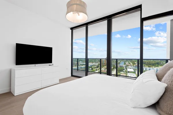 $14,950 | 900 North Ocean Boulevard, Unit 1404, Pompano Beach, FL 33062