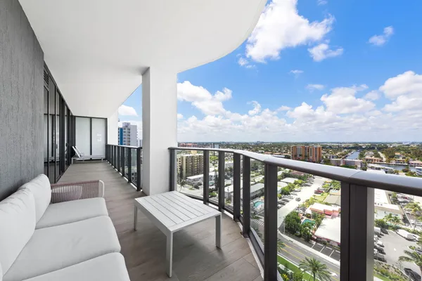 $14,950 | 900 North Ocean Boulevard, Unit 1404, Pompano Beach, FL 33062