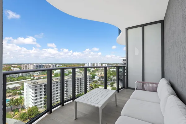 $14,950 | 900 North Ocean Boulevard, Unit 1404, Pompano Beach, FL 33062