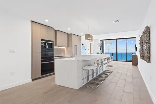 $14,950 | 900 North Ocean Boulevard, Unit 1404, Pompano Beach, FL 33062