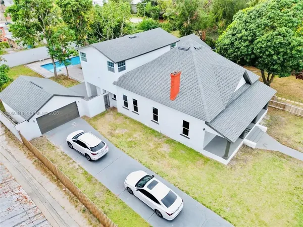$7,500 | 1017 East 19th Avenue, Tampa, FL 33605