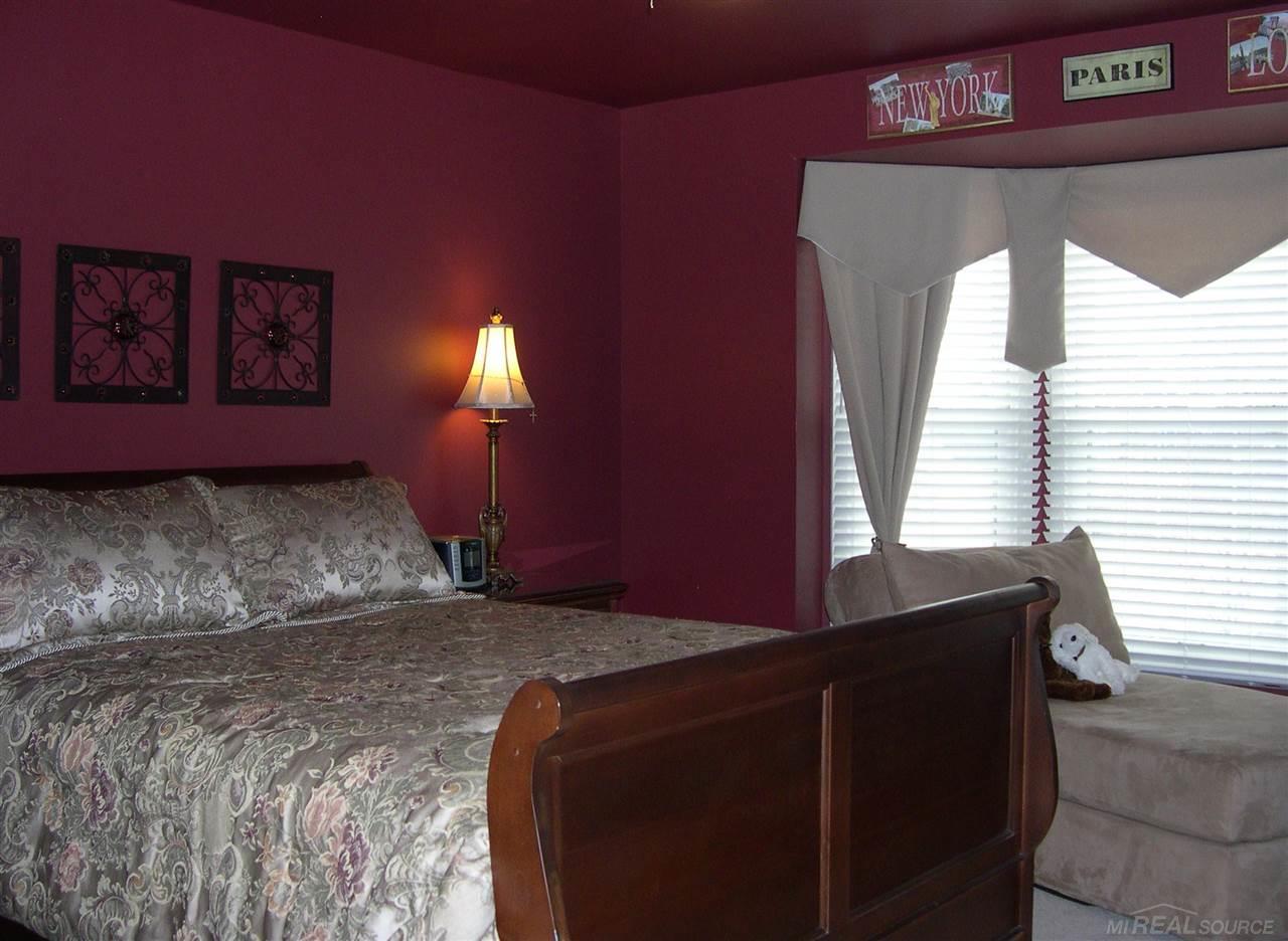 2062 Mapleridge Road Rochester Hills, MI 48309 - Photo 28 of 35