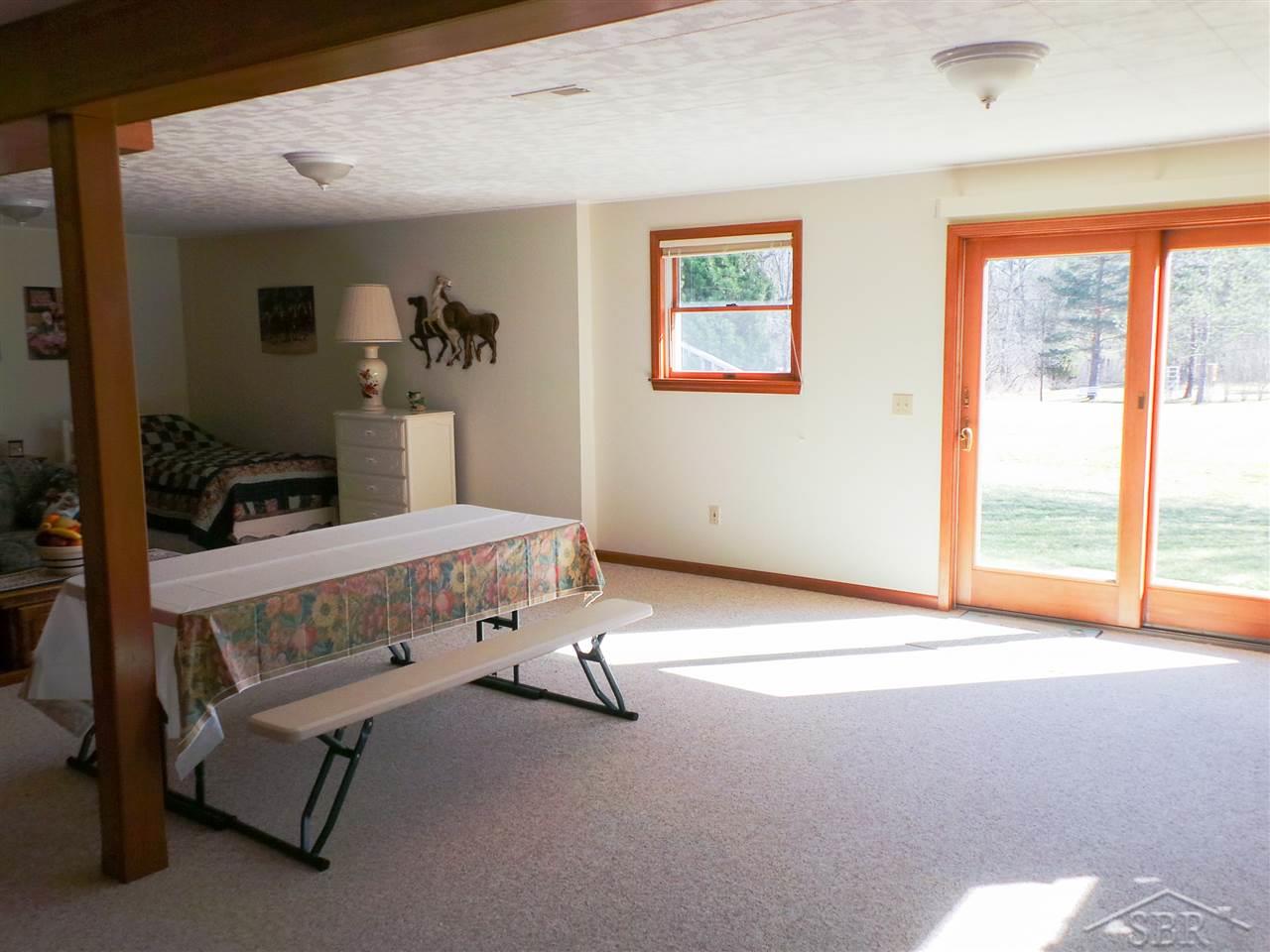 6120 North Seymour Road Flushing, MI 48433 - Photo 21 of 27 31315958-20.JPG