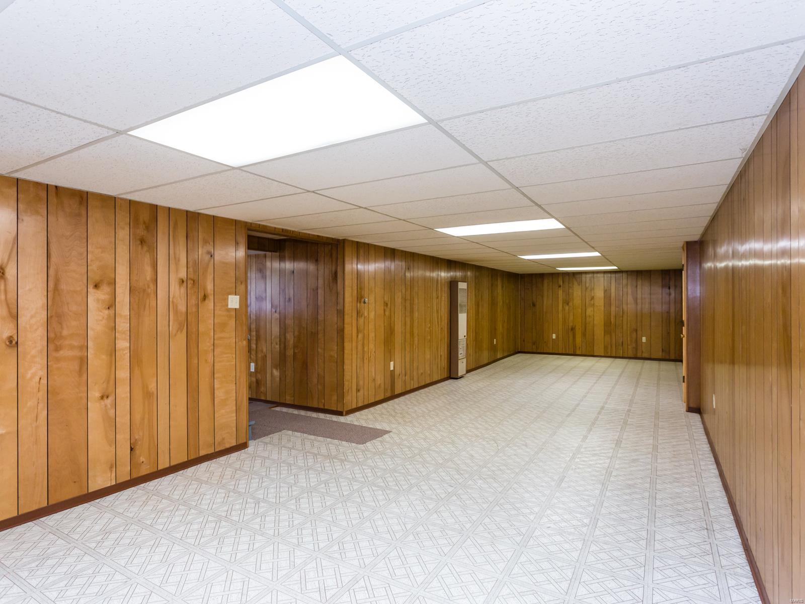 556 Lind Road St. Louis, MO 63125 - Photo 18 of 22 Gallery Image 18