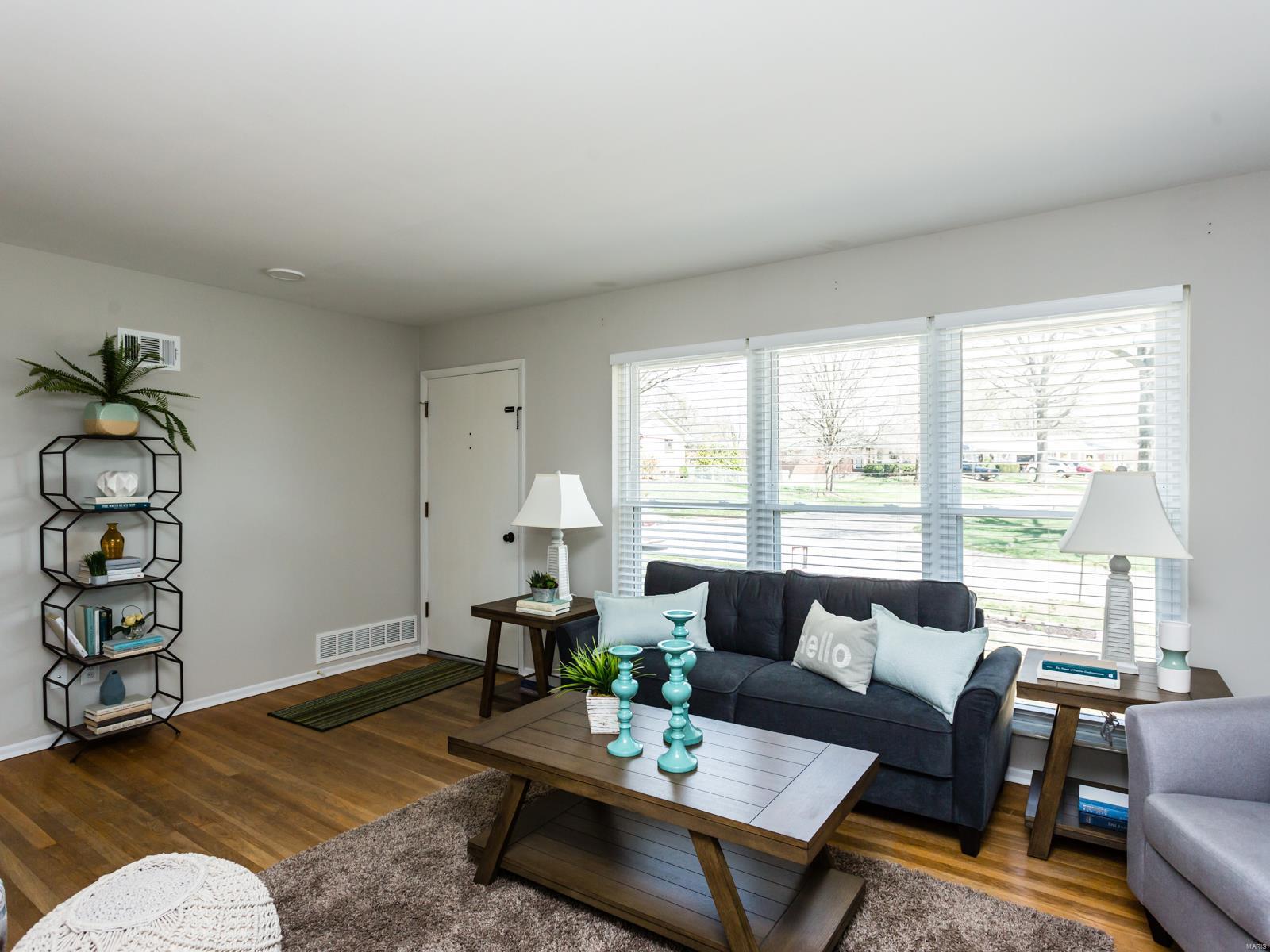 556 Lind Road St. Louis, MO 63125 - Photo 5 of 22 Gallery Image 5