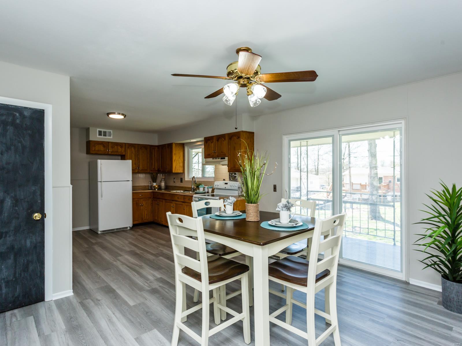 556 Lind Road St. Louis, MO 63125 - Photo 8 of 22 Gallery Image 8