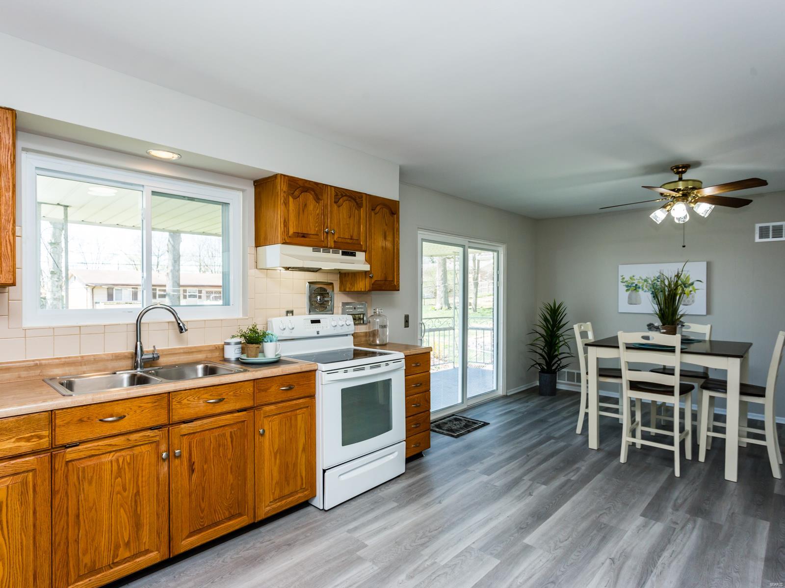 556 Lind Road St. Louis, MO 63125 - Photo 10 of 22 Gallery Image 10