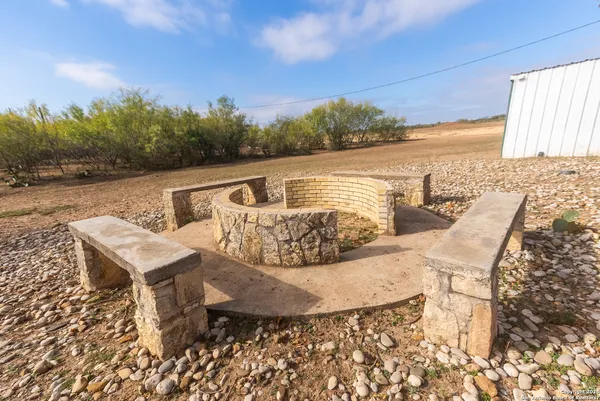 $4,850,000 | 1 Fm 334, Brackettville, TX 78832