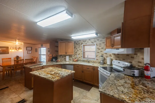 $4,850,000 | 1 Fm 334, Brackettville, TX 78832