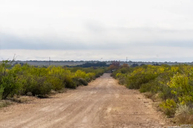 $4,850,000 | 1 Fm 334, Brackettville, TX 78832