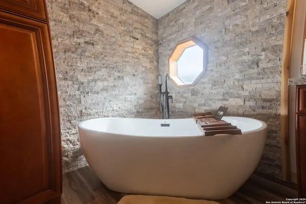 $4,850,000 | 1 Fm 334, Brackettville, TX 78832