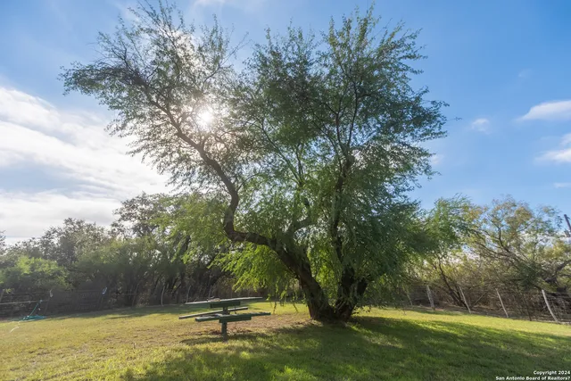 $4,850,000 | 1 Fm 334, Brackettville, TX 78832