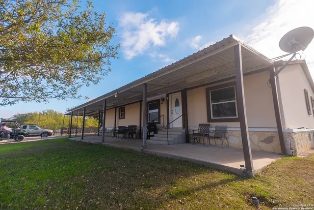 $4,850,000 | 1 Fm 334, Brackettville, TX 78832