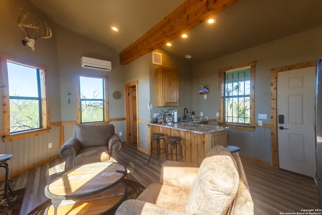 $4,850,000 | 1 Fm 334, Brackettville, TX 78832