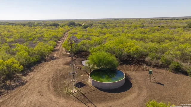 $4,850,000 | 1 Fm 334, Brackettville, TX 78832