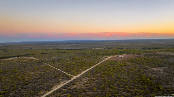 $4,850,000 | 1 Fm 334, Brackettville, TX 78832