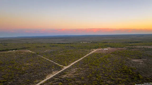 $4,850,000 | 1 Fm 334, Brackettville, TX 78832