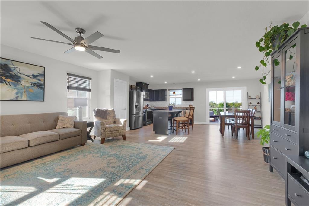 1032 Rohan Court Claridge, PA 15623 - Photo 4 of 25 Gallery Image 4