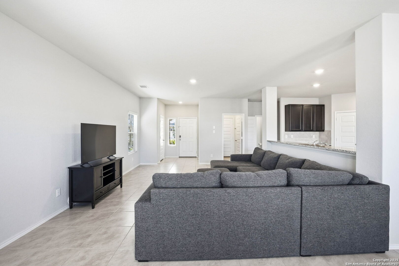 5602 Daniel Way St. Hedwig, TX 78152 - Photo 11 of 49