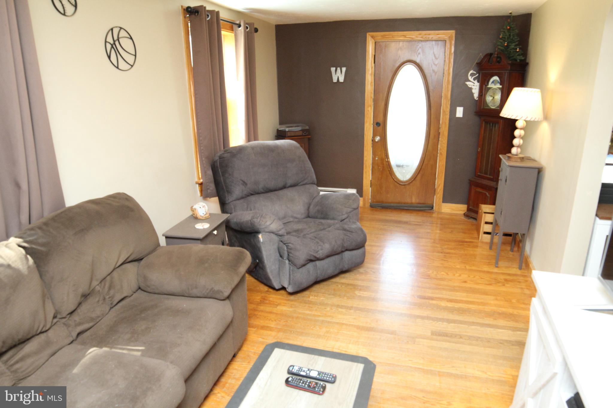 8132 Century Farms Road Felton, PA 17322 - Photo 17 of 56 Living Room