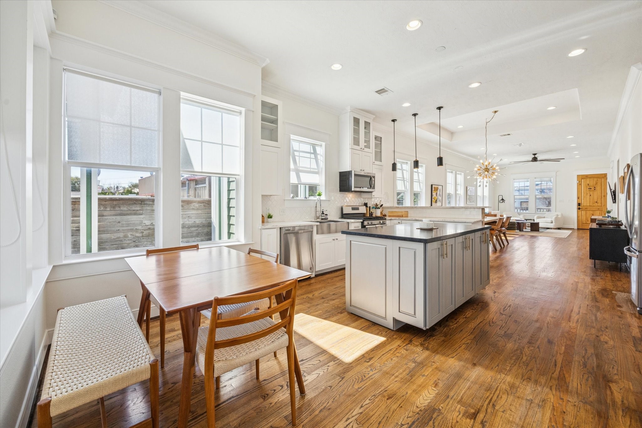 304 Walton Street Houston, TX 77009 - Photo 14 of 28 Beautiful view of the full open concept living at 304 Walton St.