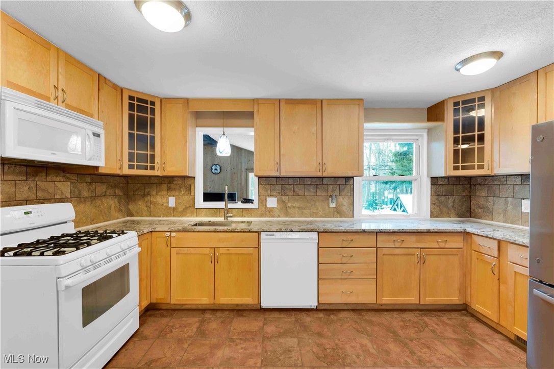4887 Fairlawn Road Cleveland, OH 44124 - Photo 16 of 35 Gallery Image 16
