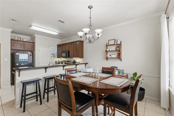 $279,900 | 326 Forest Drive, College Station, TX 77840