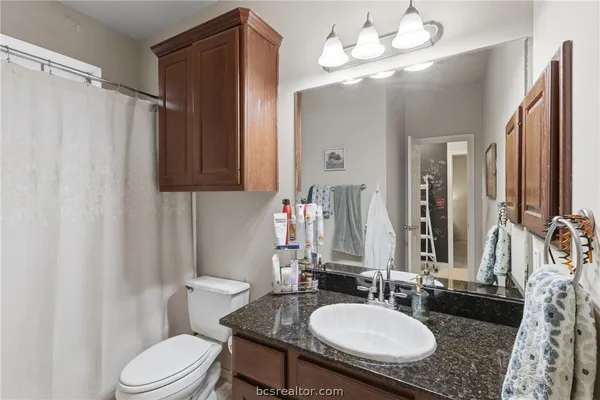 $279,900 | 326 Forest Drive, College Station, TX 77840