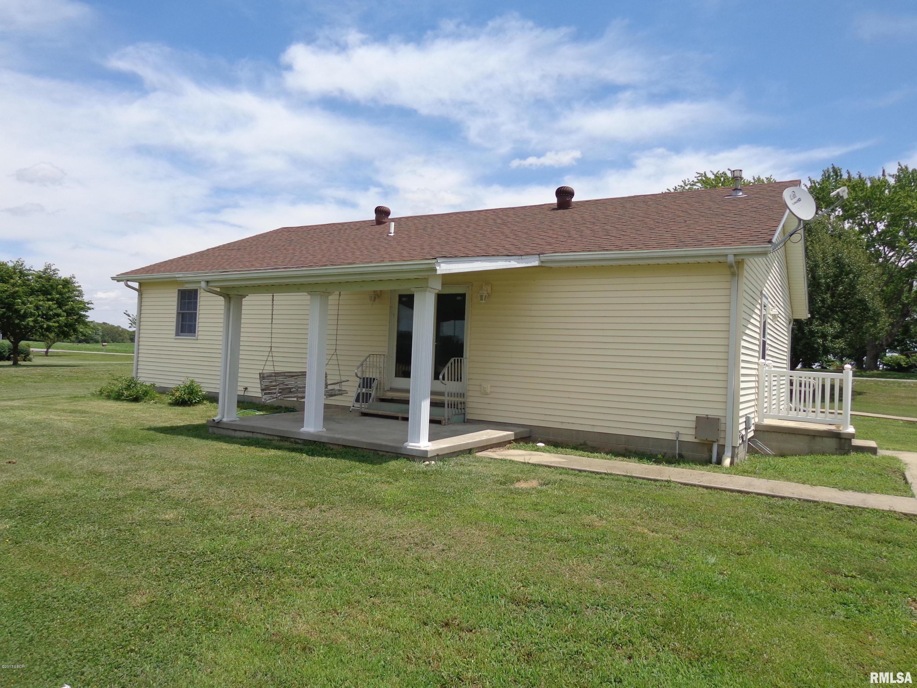 2715 Greenhill Road Eldorado, IL 62930 - Photo 6 of 23
