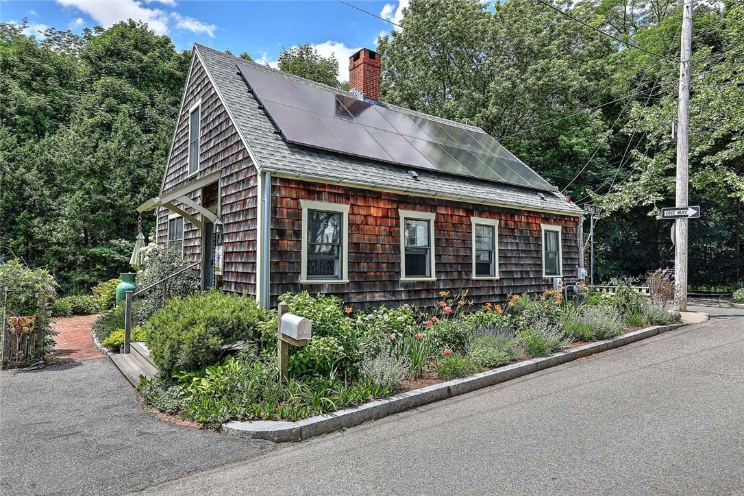 26 Bridge Street Warren, RI 02885 - Photo 4 of 42