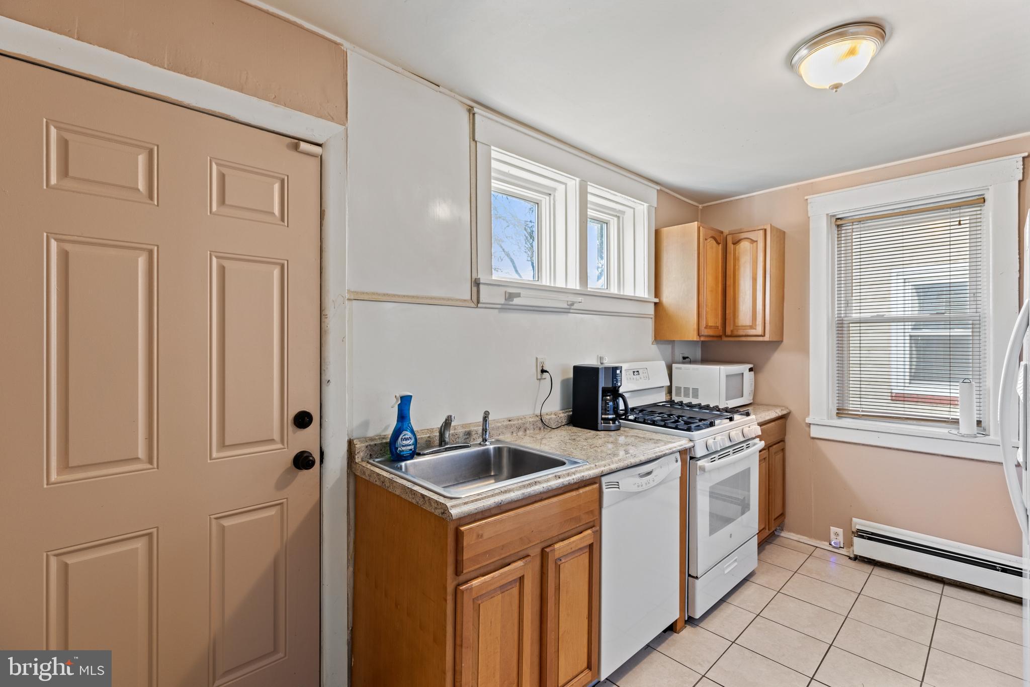 638 Manor Road Beverly, NJ 08010 - Photo 13 of 15